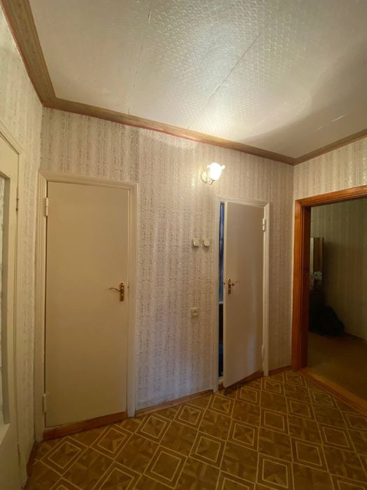 Продам 2-кімн. Позняки вул. Вулиця Олександра Мишуги, 11