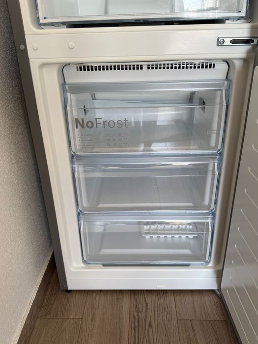 Frigorífico Combinado Bosch KGN36VLED (326 L)