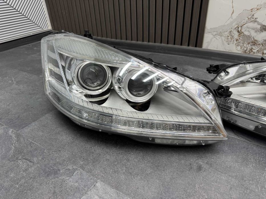 Передние фары на mercedes w221 lci xenon замена дорестайлинга ксенон Фара мерседес 221 оптика фари