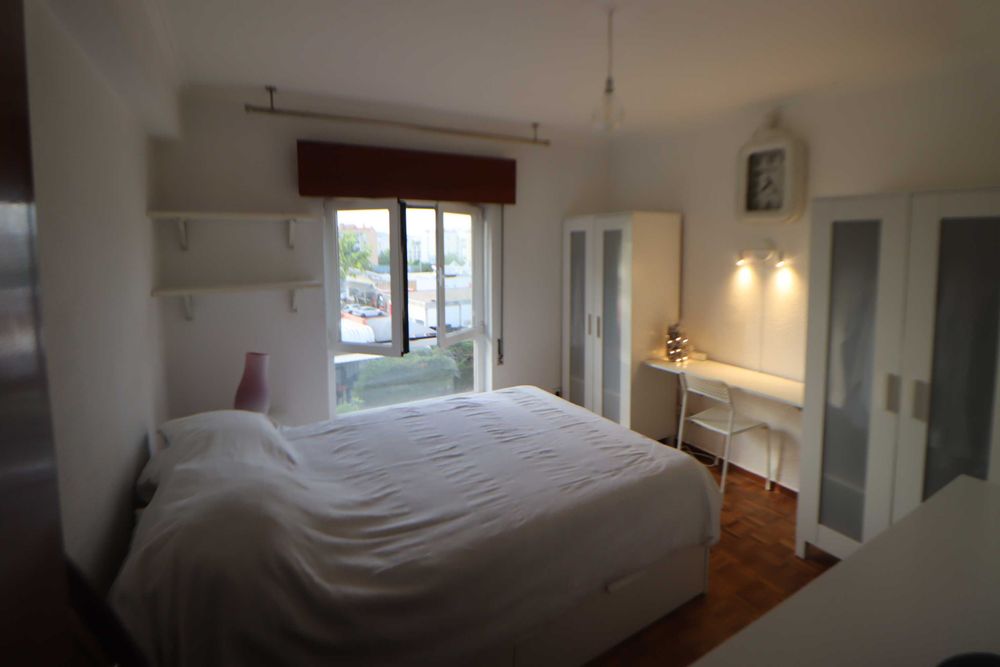 Quarto em Telheiras tudo incluido