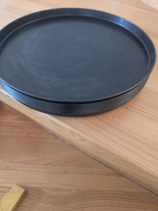 Czarne Metalowe Tace Loft – 28 cm – Gastronomia / Dom