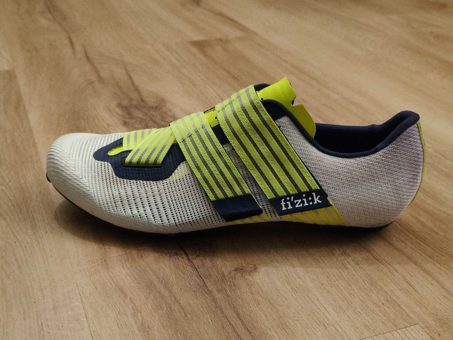 Sapatos Fizik Vento Powerstrap Aeroweave Carbon Team Movistar "Novos"