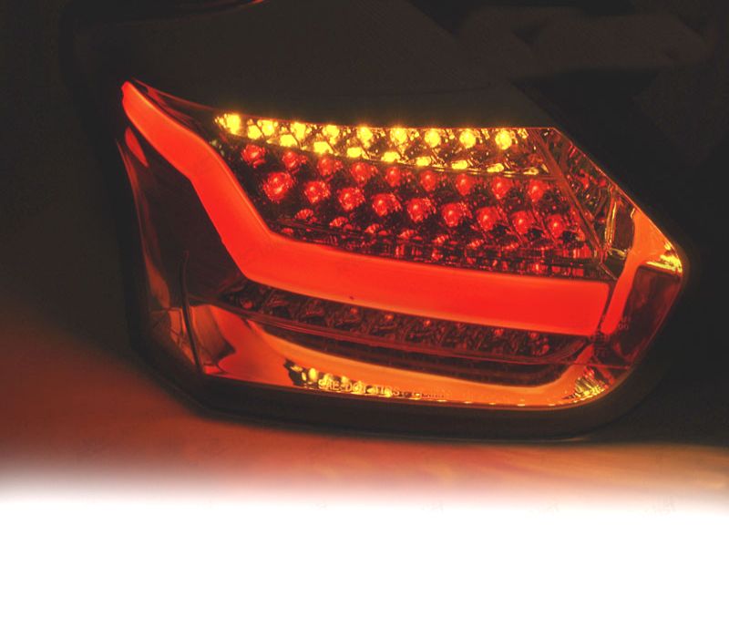 FAROLINS TRASEIROS FORD FOCUS 3 HATCHBACK 14-17 LED DINÂMICO FUMADO