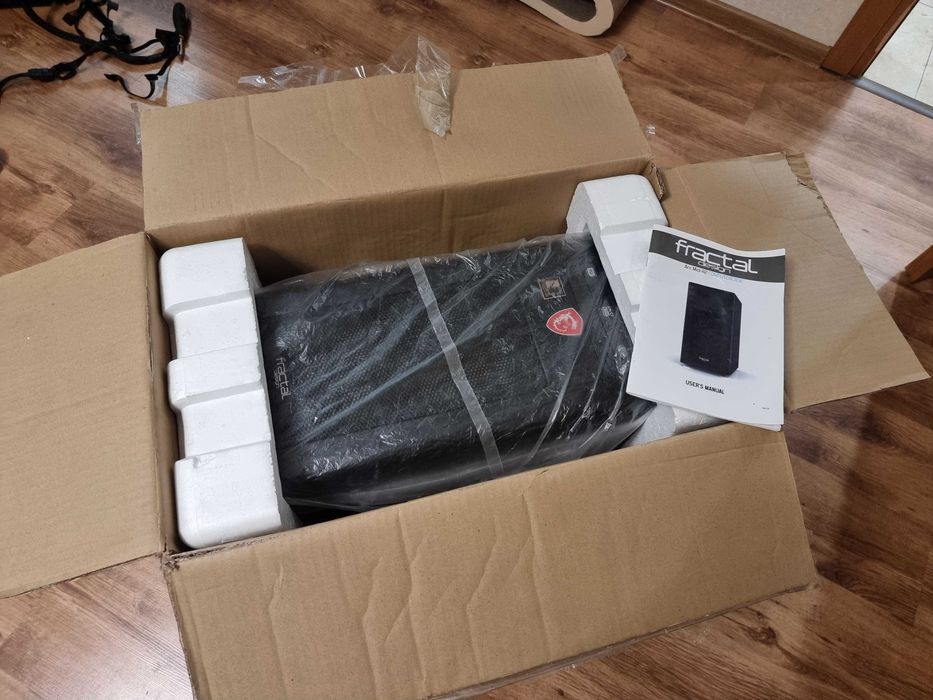 Корпус компьютерный Fractal Design Arc Midi R2 Window Midi Tower