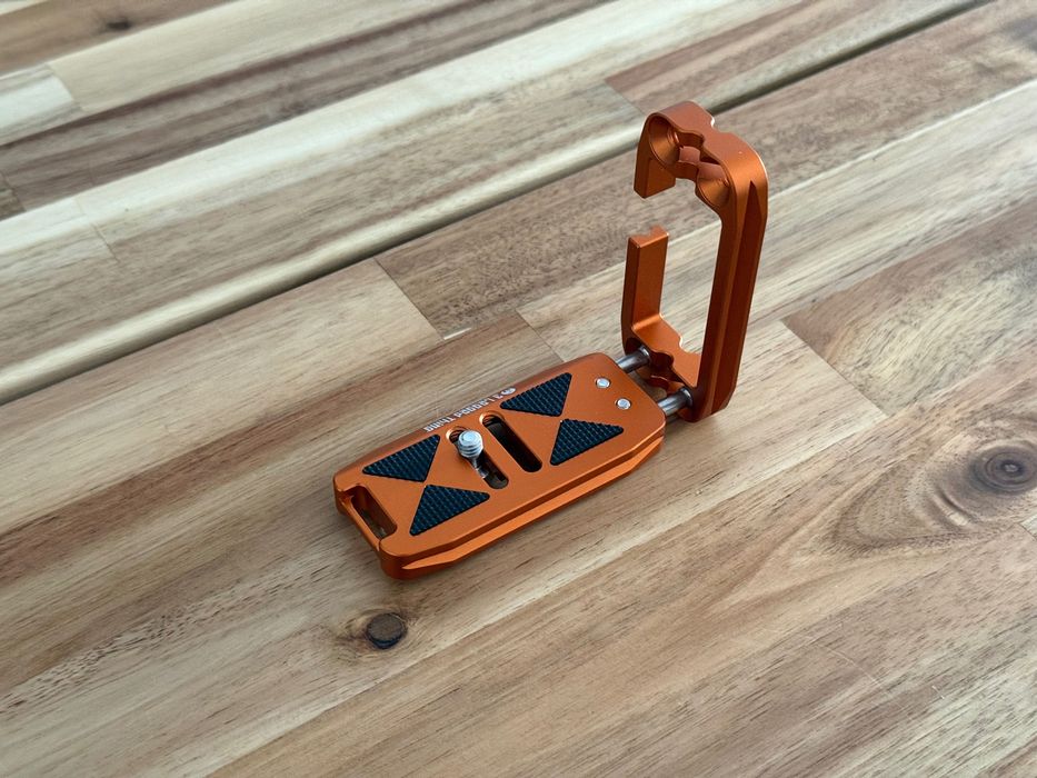 L Bracket universal 3 Legged Thing, Ellie, como nova
