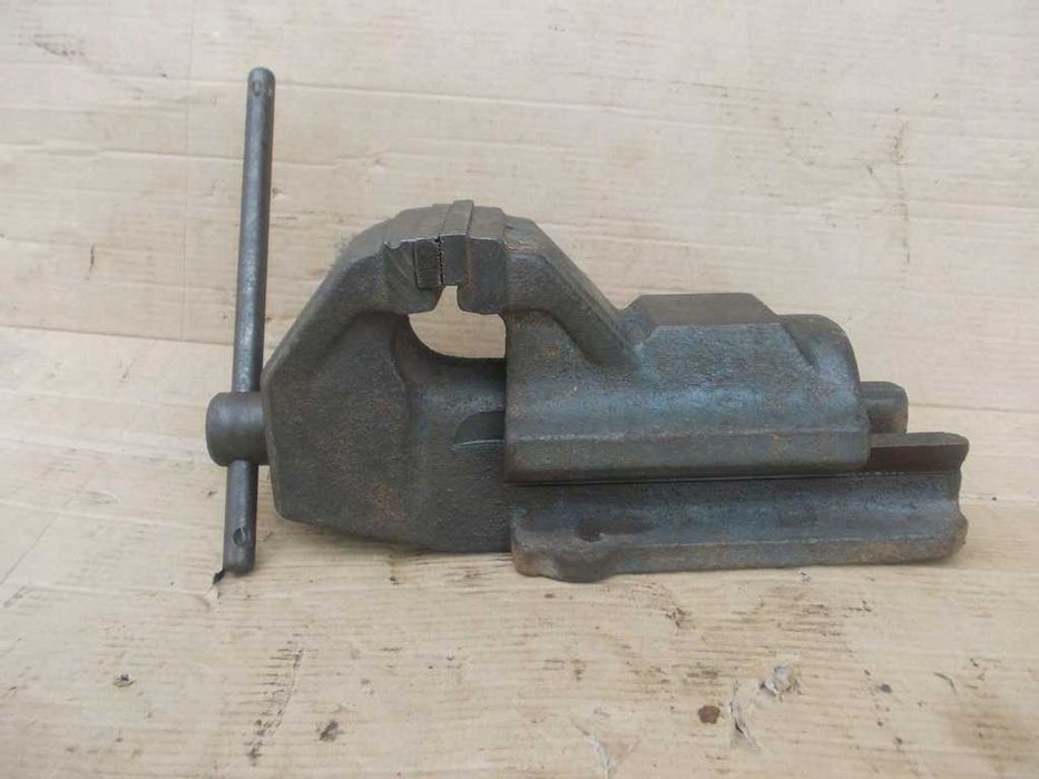 Imadło duże   model 150 waga ok 35 kg PRL