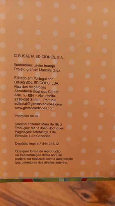 Livro contos mágicos da editora Girassol