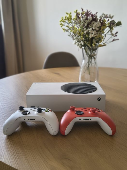 X-BOX S (COM 2 COMANDOS + baterias)