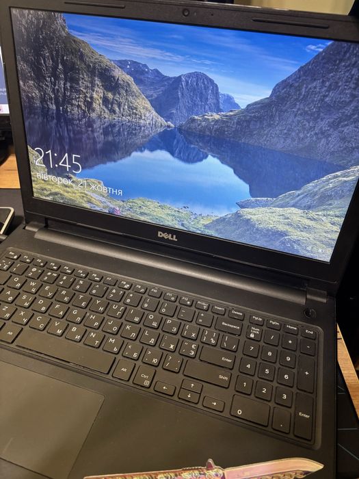 Ноутбук Dell Inspiron 15-3567 x64 Intel Core i3 4 GB