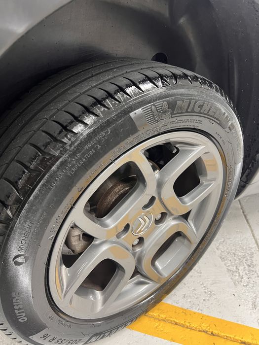 Citroen C4 Cactus 1.6 CINZENTO