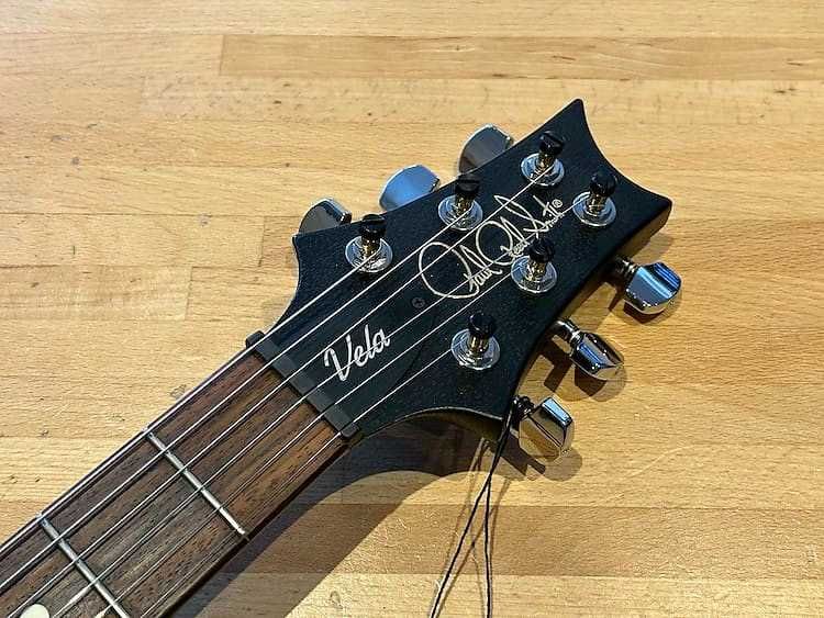 Guitarra PRS S2 Vela Satin Charcoal. Made in USA.