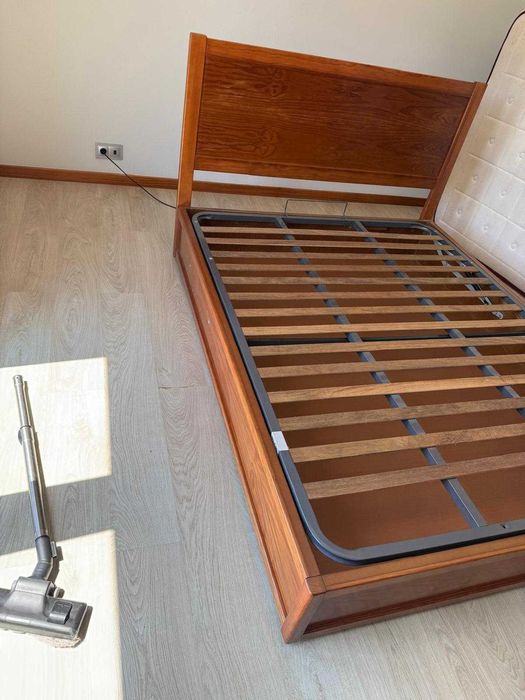 Cama de Madeira Maciça 1,40mt x 1,90mt