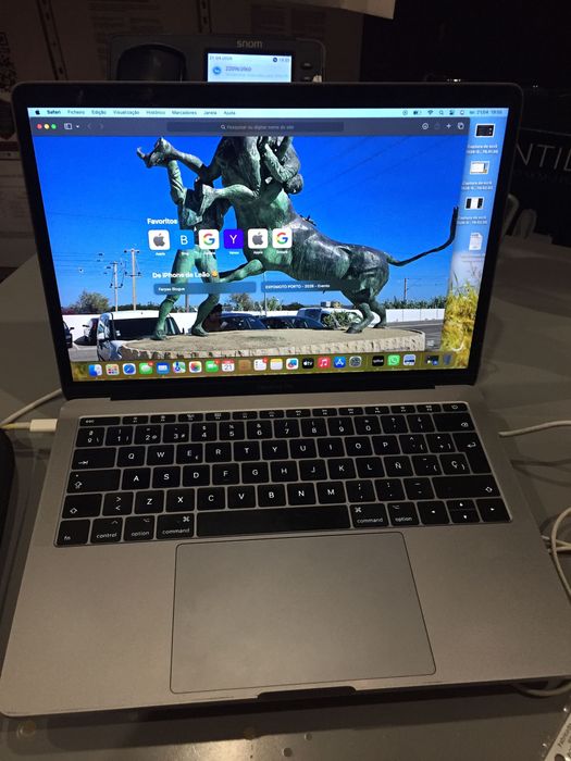 Macbook pro 2017451422295237611520