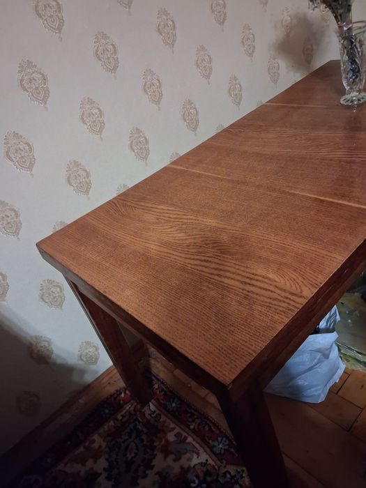 Журнальний столик