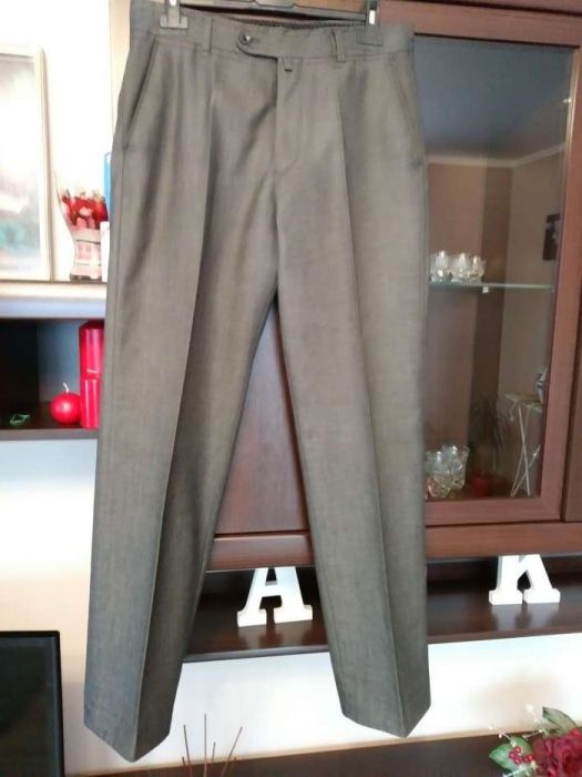 Garnitur męski szary