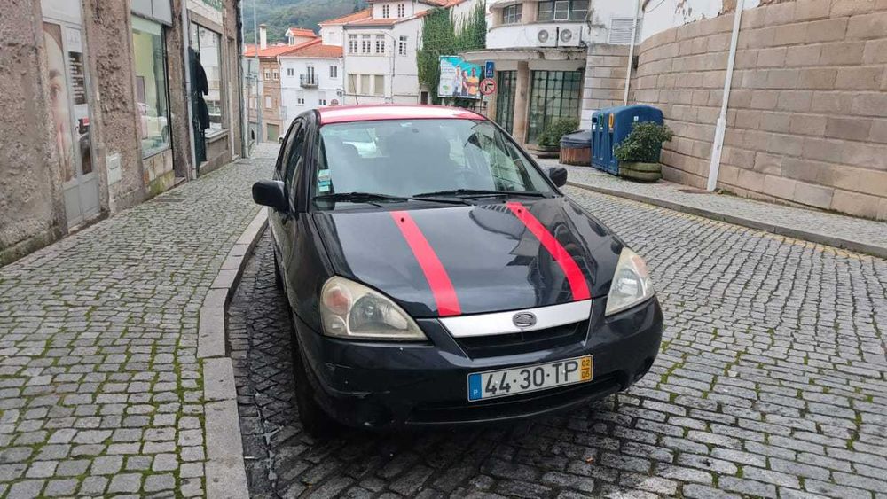 Vende-se Suzuki Liana 1.3 ano 2002, económico