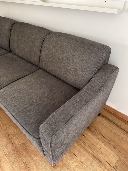Sofá cama com chaise longue
