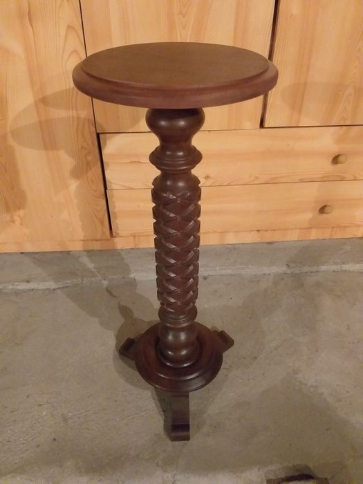 Solid Wood Stand (New)64752097653889121