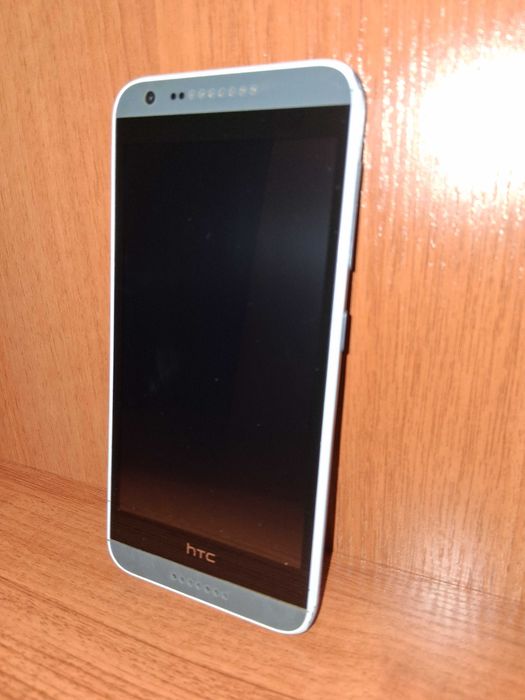 Telefon HTC Desire 620