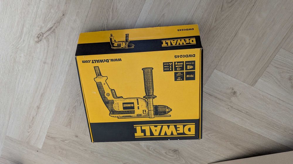 Wiertarka udarowa Dewalt DWD024S (praktycznie nowa)
