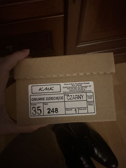 Garnitur komunijny(garnitur,koszula,pantofle,mucha,poszetka,pasek)