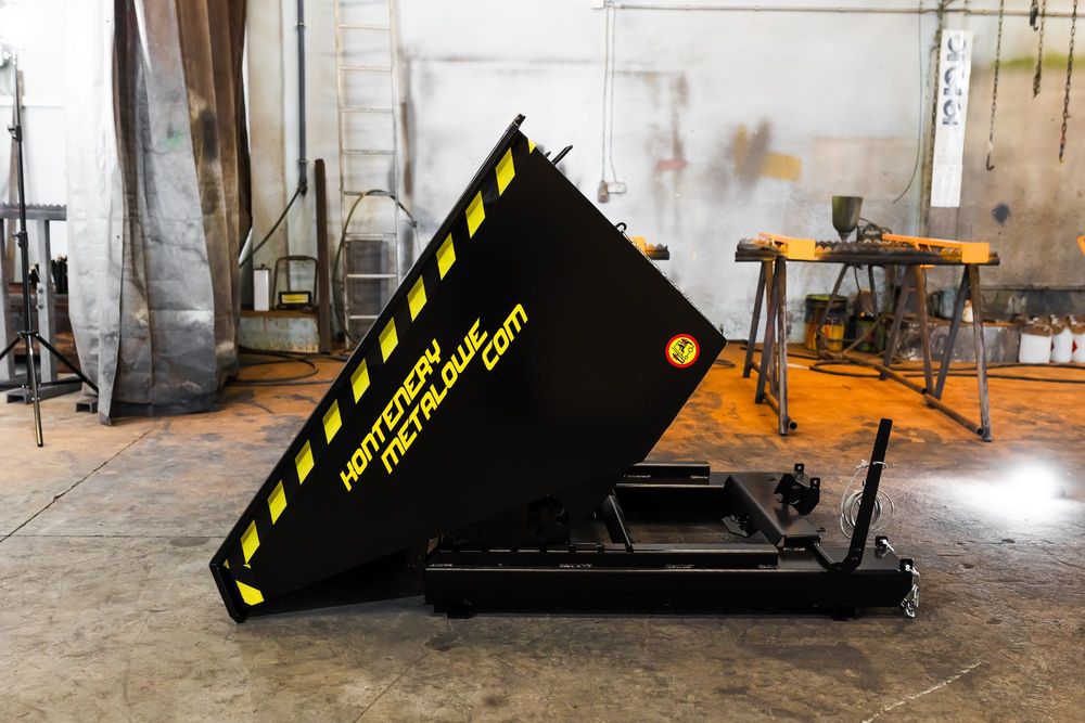 Kontener / Koleba / Kontener samowyładowczy / Kontener metalowy 900L