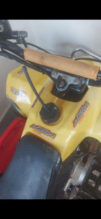 Moto de quatro rodas