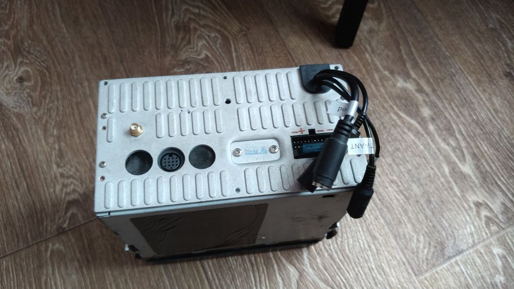 Продам Автомагнитолу SHUTLE