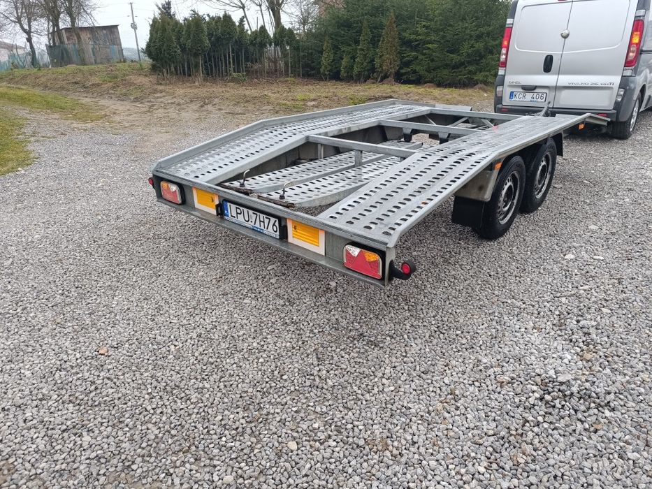 Przyczepa laweta do transportu samochodów Boro Adam Ledy  nowe hamulce