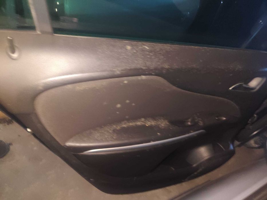 Opel Zafira C - Porta Tras Esquerda - PT556