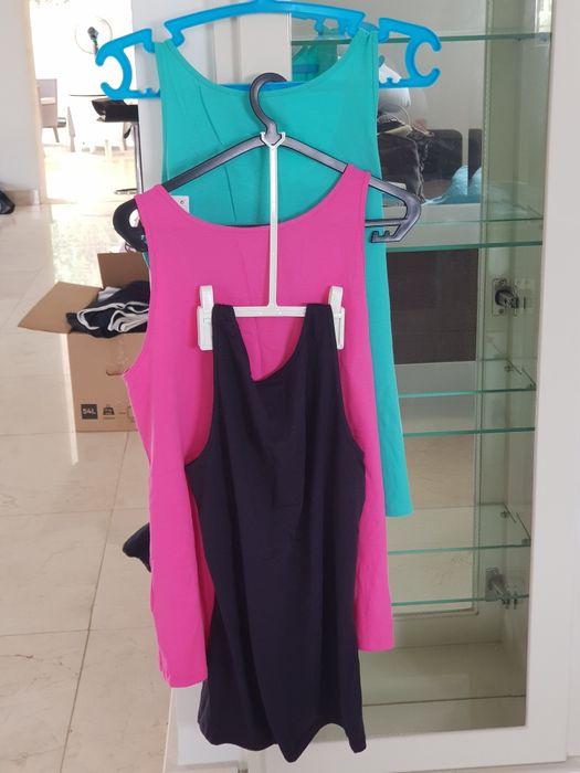 Conjunto de 3 camisolas tops sem mangas Primark NOVAS