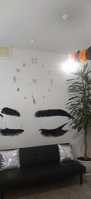 Аренда бровист визажист наращивание волос плетение волос