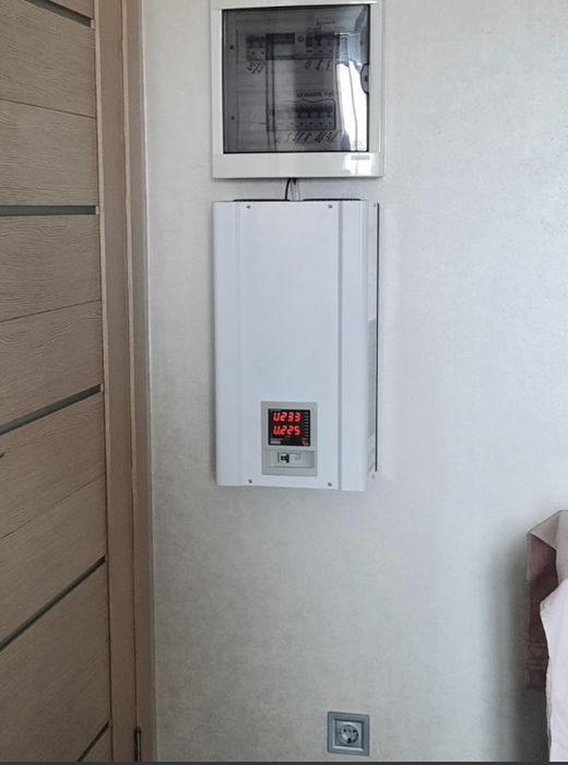 Стабілізатор напруги  однофазний  Елекс Ампер Герц  ціна від виробника