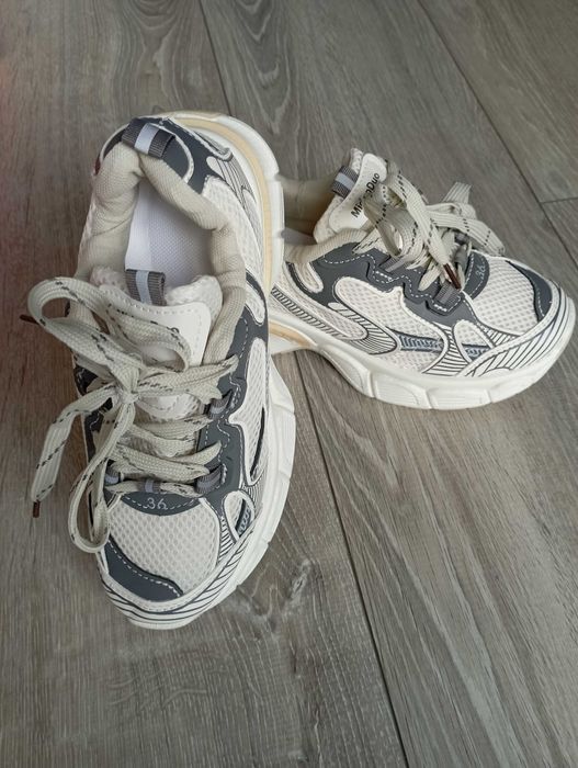 Trampki dziecięce nowe w rozmiarze 36