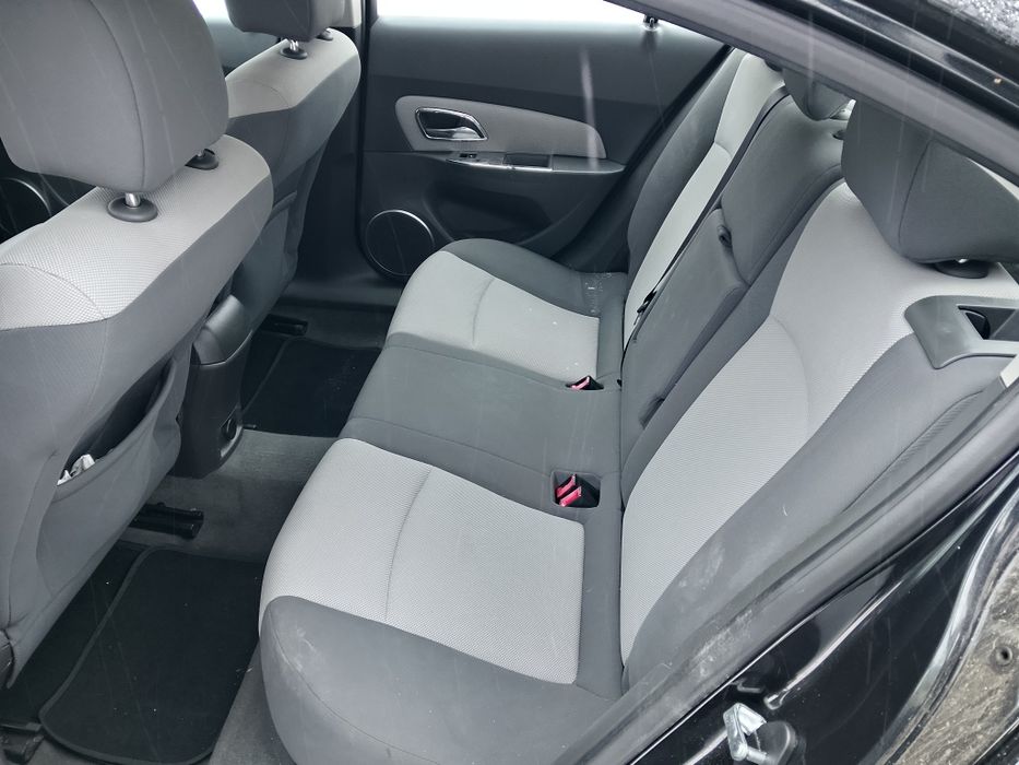 Sprzedam Chevroleta Cruze LT