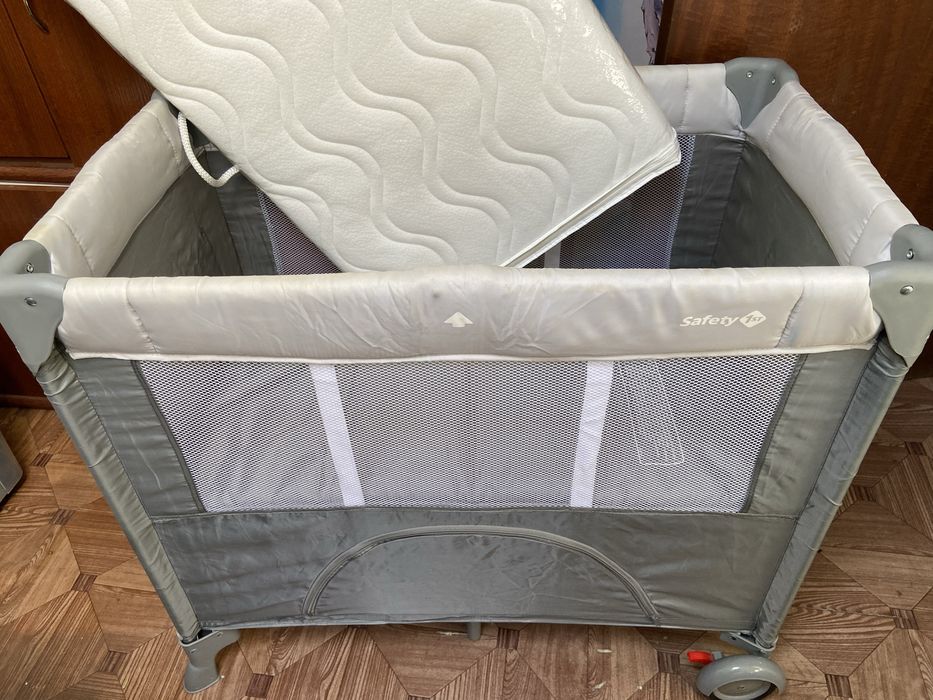 Mini berço de viagem