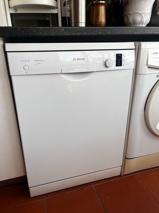 Lava-louça BOSCH SMS25AW05E Branco (60 cm)