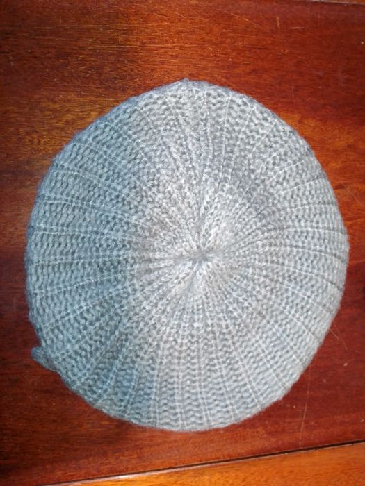 Берет и капюшон .