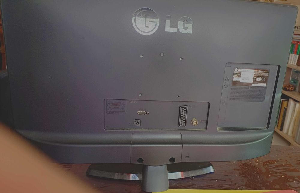 Televisão LG 24 polegadas