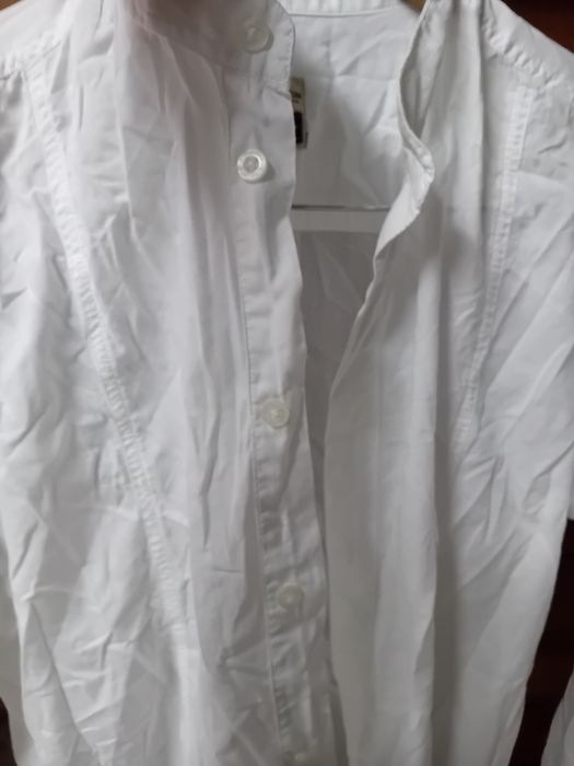 Camisa branca, usada 2 vezes