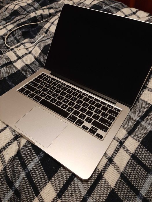 MacBook Pro 13 retina 8gb,120ssd