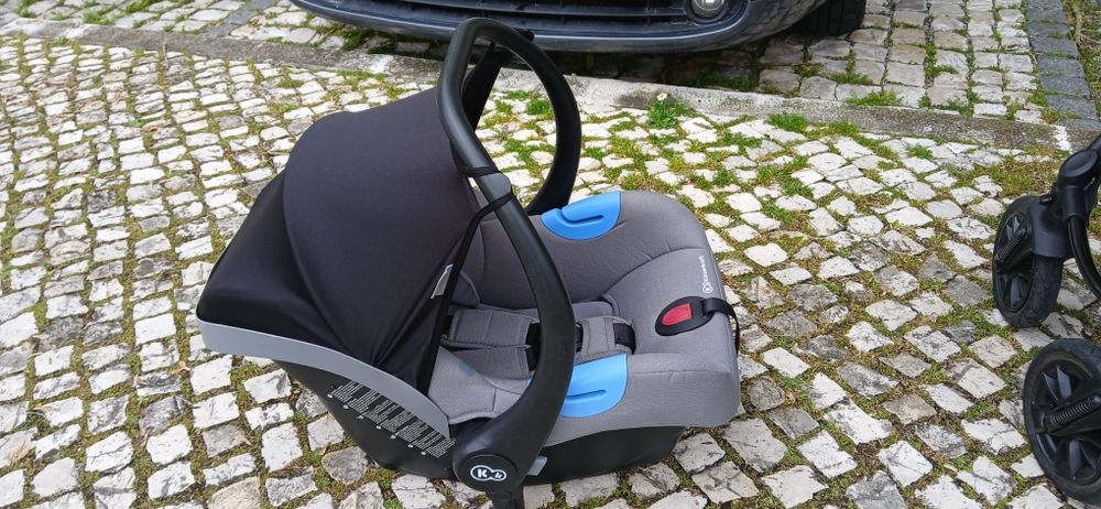 Baby Stroller with Egg-Shaped Seat424290228047063047