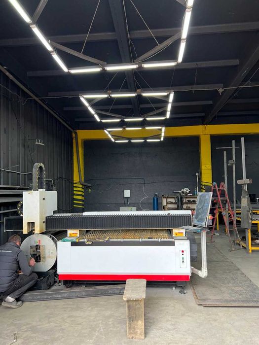 Продаж лазерний верстат, компресор та труборіз