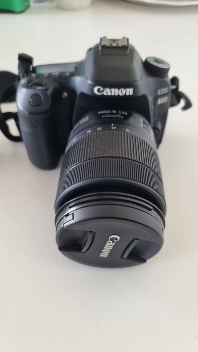 Máquina fotográfica 80D + lente 18-135mm