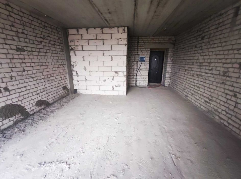 Продажа 1ком. Без ремонта. Ж/к Чайка ул.Лобановского д.30