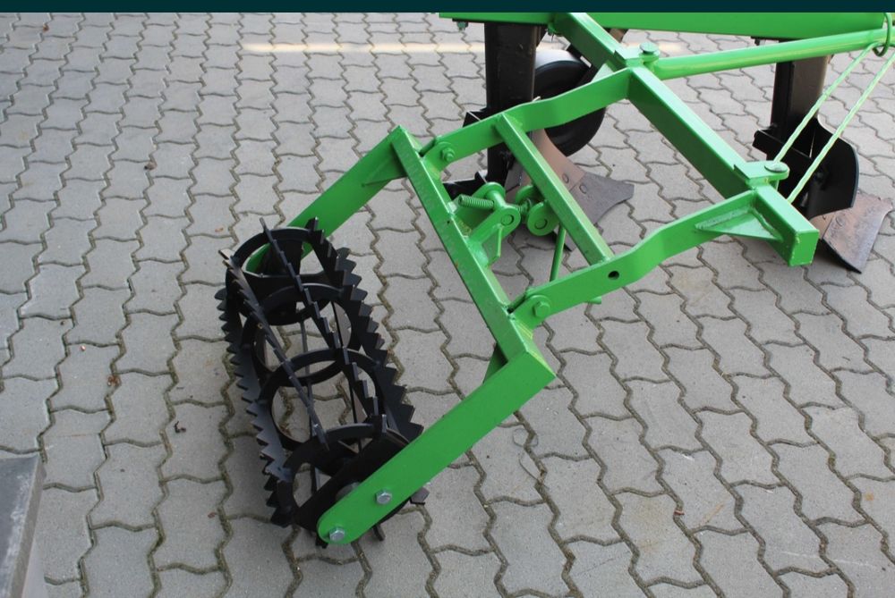 Плуги Бомет 2-20