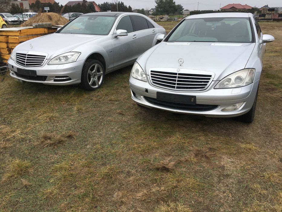 Mercedes S 221 maska lampa