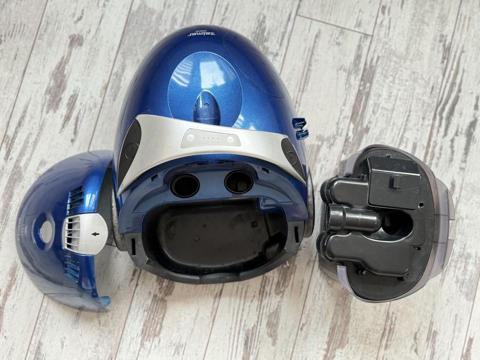 Пилосос Zelmer Jancio 1400W з аквафільтром