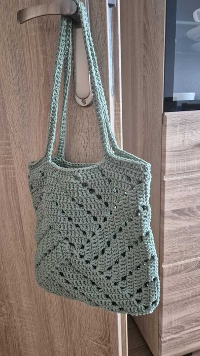 Torebka wykonana na szydełku