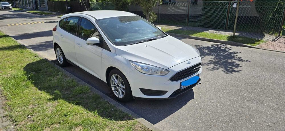 Samochód osobowy FORD FOCUS MK3 silnik 1.6 benzyna